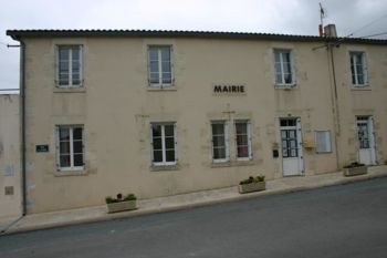 Mairie de La Chapelle-Bâton (79)